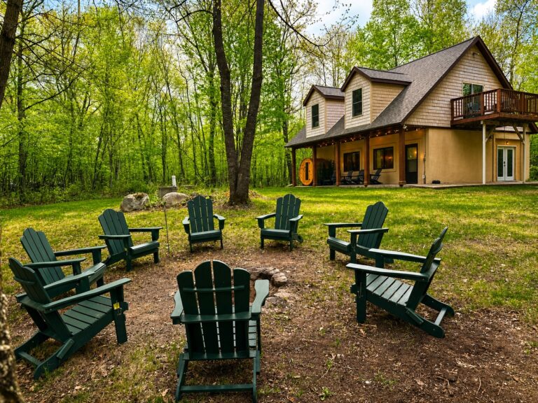 Quaint riverside cabin.